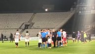 Igrači Partizana pratili sudiju Simovića u raspravi do tunela