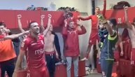 Radnički slavi pobedu u svlačionici pevajući Mitra Mirića