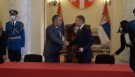 Stefanović uručio oficirsku sablju Vulinu