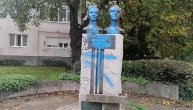 Vandali uništili spomenik sestrama Baković, stradalim nakon torture