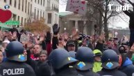 Policija protiv demonstranata, razlog: Uvođenje karantina u Nemačkoj