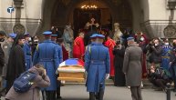 Garda Vojske Srbije unela kovčeg blaženopočivšeg patrijarha Irineja u Patrijaršiju