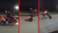 Ide gas al ne ide bajker: Izvodio akrobaciju pa završio na putu, a motor se sam ''provozao'' 300m
