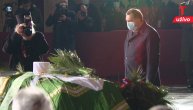 Milorad dodik položio venac na odar pokojnog patrijarha Irineja
