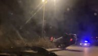 Nesreća ispred crkve u Jagodini: Auto prevrnut na krov