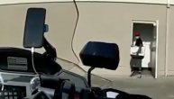 Gde si ti pošao? Policajac slučajno uhvatio pljačkaša na vratima prodavnice