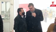 Vučić predao Zaevu prvi kontingent vakcina protiv korona virusa