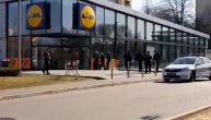 Dojava o bombi, hitno evakuisan Lidl na Konjarniku