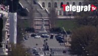 Pokosio kolima policajce kod Kapitola, pa izleteo s nožem u ruci
