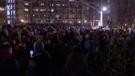 Više hiljada studenata slavi ispred "Studenjaka"