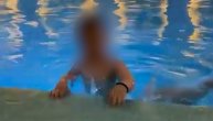 Mali Željko se brčka u ogromnom bazenu u vili Ražnatovića