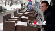 Kada ti se pije kafa u kafiću ali moraš da poštuješ mere: Iskusne kafedžije ni sneg neće zaustaviti