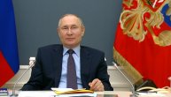 Putin se obratio novinarima čim je primio drugu dozu vakcine
