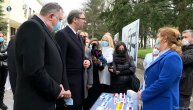 Vučić posetio Institut za virusologiju i serume "Torlak" sa Lončarom i Dodikom