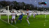 Sjajna reakcija Vidosavljevića, iz maltene mrtvog ugla je ubacio u gol i pametni potez Jovanovića