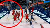 Skok u odbrani i brutalno zakucavanje Jokića u poslednjim sekundama druge četvrtine