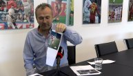 Savićević prelistava kultne fotografije karijere:Pocepao je igrača Partizana, pokazao svoju sliku