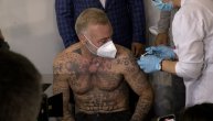 ReVakcinisan: Italijanski plejboj i milijarder pokazao tetovaže i mišiće