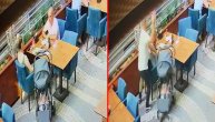 Uznemirujuć video: Bivši muž razbio glavu pa nasrnuo na nju nožem, branile je druge gošće restorana
