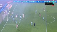 Sa dva metra umesto gol pogodio je severnu tribinu: Neverovatni promašaj Bena, ozbiljno se obrukao