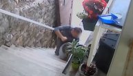 Ogavni snimak iz Splita: Tražio vode, udario ženu flašom u glavu i brutalno tukao