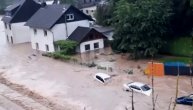 Nezapamćene poplave u Nemačkoj nose kuće i stabla, automobili se naziru