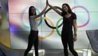 Milica Mandić i Tijana Bogdanović nakon osvojenih medalja na OI u redakciji Telegrafa