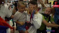 Štefanek izljubio medalju kao da je njegova na dočeku bronzanog Datunašvilija