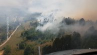 MUP Srbije pomaže u gašenju požara u Severnoj Makedoniji: Helikopteri gase vatru