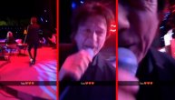 Neodoljiv snimak sa Čolinog koncerta sa ćerkama