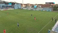 Prelep gol: Srećković pronašao prostor ka sredini pa proslavio pogodak sa trenerom