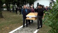 Povorka sa kovčegom krenula iz crkve: Oproštaj od Laneta Gutovića