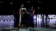 Na poluvremenu organizovan oproštaj Veličkovića od košarke: Saša Ilić i Mijailović mu uručili poklon