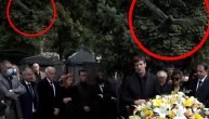 Dok se sin Dušana Ivkovića zahvaljivao nad očevim grobom iznad ožalošćenih nadleteo golub