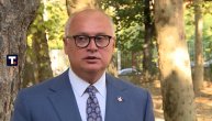 Vesić: "Grad" se ne meša niti ima pravo da se meša u odluke Kriznog štaba
