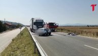 Poginuli muškarac i žena u sudaru juga i kamiona: Teška nesreća na putu Niš-Doljevac