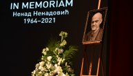 Tuga i suze na komemoraciji povodom smrti glumca Nenada Nenadovića: "Pozdravi nam Mandu"