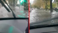 Potop u Novom Sadu: Padavine napravile "jezera" na ulicama, vozila se jedva kreću
