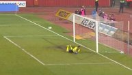Bio bi to gol karijere mladog Stanića: Uhvatio volej, ali su golman Vojvodine i stativa sprečili gol