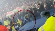 Haos na tribinama: Poljski huligani se tukli sa policijom, palili baklje usred Engleske