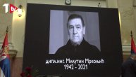 Otvorena knjiga žalosti i slika Milutina Mrkonjića iz mlađih dana: Komemoracija u Skupštini Srbije