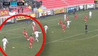 Zvezda oštećena za penal u Kruševcu? Lopta pogodila u ruku igrača Napretka, sudija nije reagovao