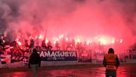 Odmah vatreno na početku meča u Humskoj: Navijači Anortozisa napravili ogromnu bakljadu