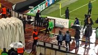 Popović posle gluposti koju je napravio i "poklonio" gol Anortozisu razgovarao s trenerom golmana