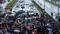 Počeo ekološki protest: Mali broj građana blokirao auto-put na Novom Beogradu