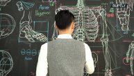 "Jel' treba da ti se crta?" bukvalno shvaćeno: Profesor anatomije velemajstor crtanja skeleta