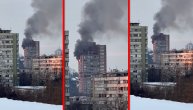 Požar na Novom Beogradu: Crni dim i plamen kuljaju kroz prozor zgrade na 16. spratu