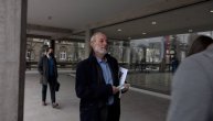 Dolazak Mike Aleksića u Viši sud: Danas mu počinje suđenje za silovanje i seksualno uznemiravanje