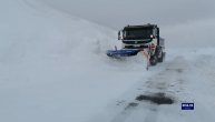 Vozač na Goliji izvučen iz snega: Nadljudski napori putara trajali 12 sati