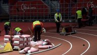 Sve će biti tip top spremno za početak: Pogledajte kako se postavlja atletska staza u Areni za SP